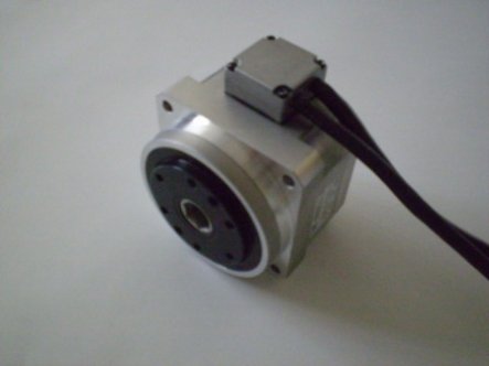 Servomotor FHA-14C-100-D200-M2 