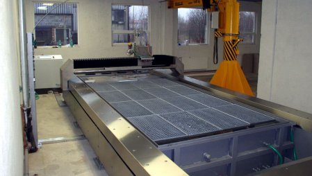 CNC WJ 2050B-1Z-D - vodní paprsek